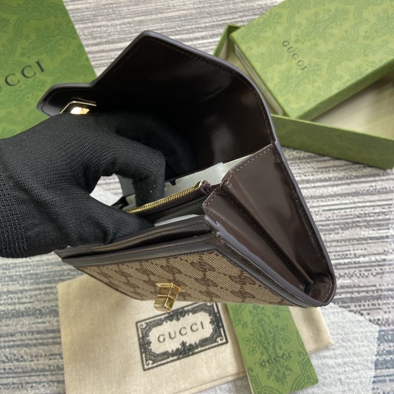 Gvc*1 purse